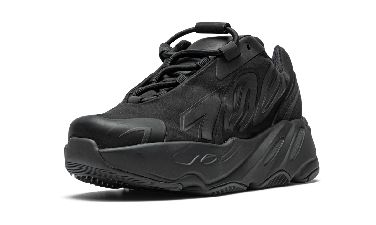 Yeezy Boost 700 MNVN Kids "Triple Black" FY4394