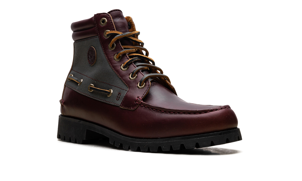 7 Eye Lug GORE-TEX Boot "Dark Red" TB0A6E4H EQ8