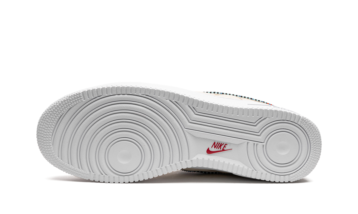 AIR FORCE 1 LO WMNS "Premium Goods - The Bella" DV2957 200