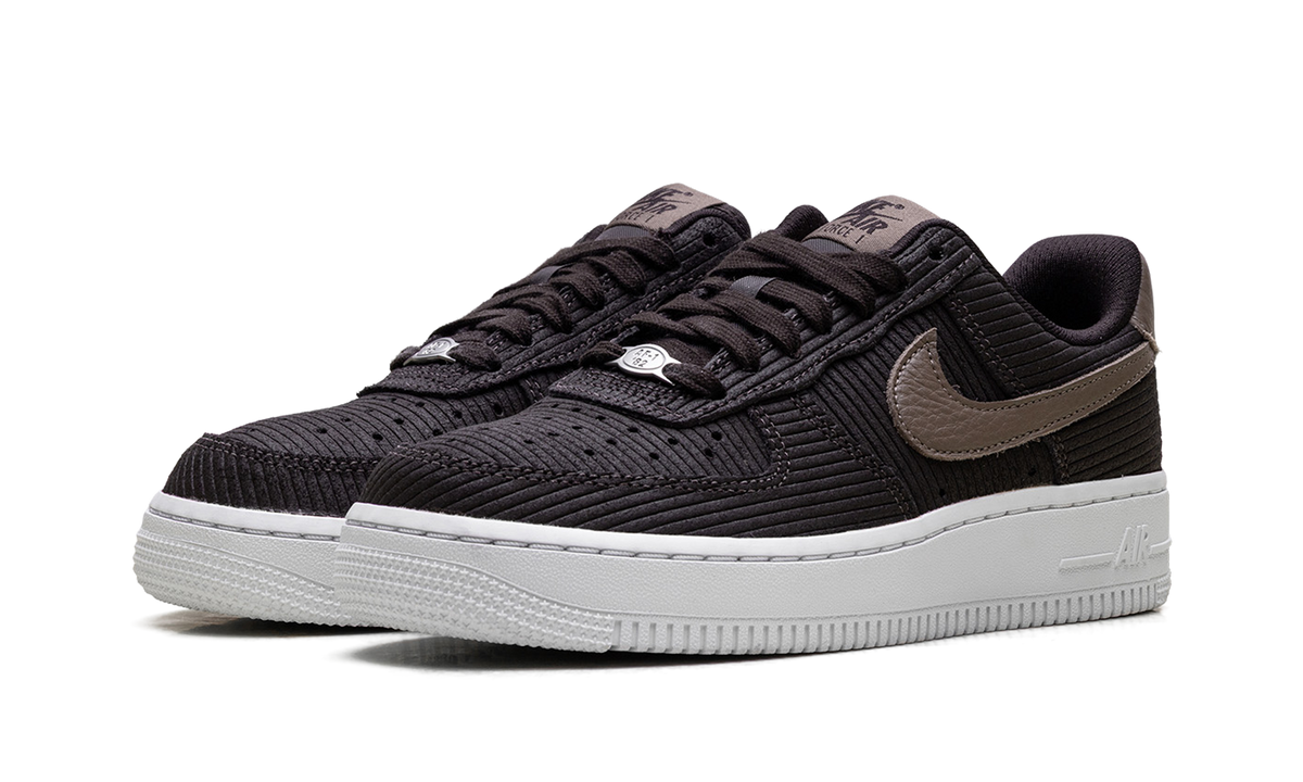 Air Force 1 '07 WMNS "Corduroy Velvet Brown" IM6533 200